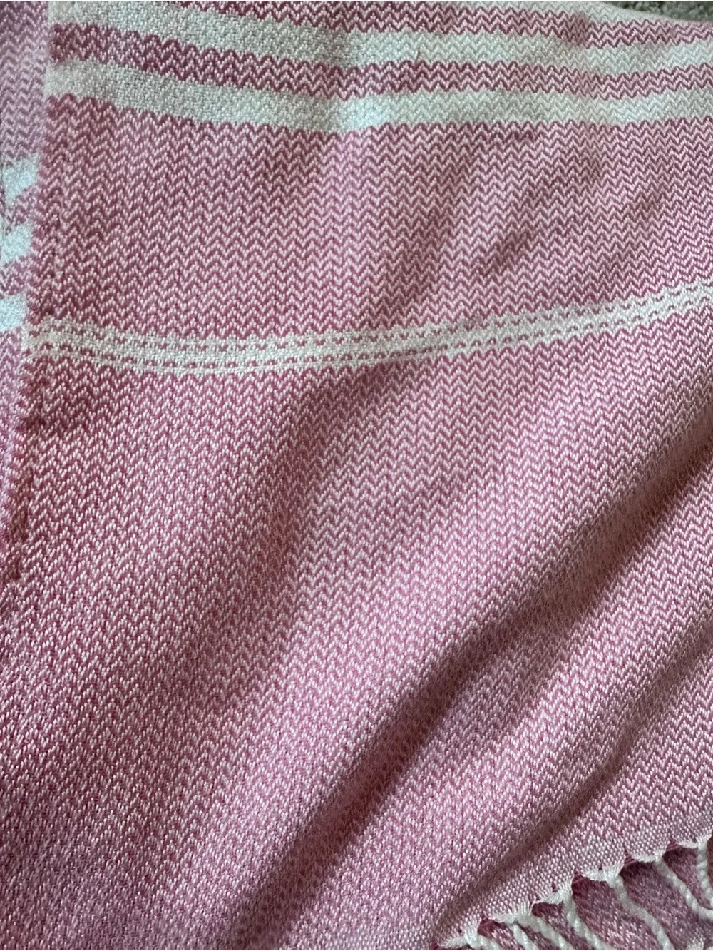 NWT Genovega Pink Turkish Cotton Towel 68x32 Fringe